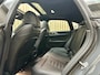 BMW i4 M50 84 kWh *M-Sport* Schuif/Kantel dak / Carbon / LASER LED / HUD / Harman Kardon / 360 Camera / Elek. Trekhaak / Org.NL!