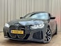 BMW i4 M50 84 kWh *M-Sport* Schuif/Kantel dak / Carbon / LASER LED / HUD / Harman Kardon / 360 Camera / Elek. Trekhaak / Org.NL!