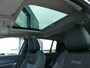 Jeep Avenger 1.2 e-Hybrid Summit | €2.650,- VOORDEEL!| Uit voorraad leverbaar! | Panoramadak | Adaptive Cruise Control | JBL Audio | Stoelverwarming | Trekhaak | Climate Control | Navigatie | Elektrische achterklep