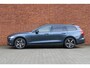 Volvo V60 T6 Plug-in hybrid AWD Essential | Verwarmbare voorstoelen | Verwarmbaar stuurwiel | Verwarmbare achterbank | Blindspot | 19 inch Lichtmetalen velgen