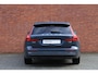 Volvo V60 T6 Plug-in hybrid AWD Essential | Verwarmbare voorstoelen | Verwarmbaar stuurwiel | Verwarmbare achterbank | Blindspot | 19 inch Lichtmetalen velgen