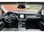 Volvo V60 T6 Plug-in hybrid AWD Essential | Verwarmbare voorstoelen | Verwarmbaar stuurwiel | Verwarmbare achterbank | Blindspot | 19 inch Lichtmetalen velgen