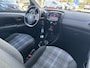 Peugeot 108 5-deurs Allure 1.0 e-VTi 72pk | CAMERA | CLIMA | APPLE CARPLAY / ANDROID AUTO | DAB+ | EXTRA GETINTE RAMEN |