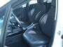 Peugeot 2008 1.2 PureTech Allure Automaat | Parelmoer | Achteruitrij-camera | Apple Carplay & Android Auto | Getinte Achterruit