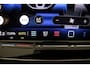 Volkswagen Golf 1.5 eHybrid GTE 272pk DSG Automaat, Panoramadak, Trekhaak, Lederen bekleding, Stoelverwarming, Black style, Achteruitrijcamera, Elektrisch verstelbare stoel, Dodehoeksensor, Adaptief onderstel