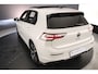 Volkswagen Golf 1.5 eHybrid GTE 272pk DSG Automaat, Panoramadak, Trekhaak, Lederen bekleding, Stoelverwarming, Black style, Achteruitrijcamera, Elektrisch verstelbare stoel, Dodehoeksensor, Adaptief onderstel