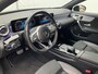 Mercedes-Benz A-klasse 180 AMG Pano Memory Sfeerverl Carplay Led Stoelverw Business Solution