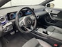 Mercedes-Benz A-klasse 180 Business Solution AMG Pano Memory Sfeerverl Carplay Led Stoelverw VOL!