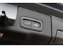 Volvo XC60 2.0 B4 D Inscription | Panoramadak | Lederen bekleding | Keyless Drive | Adaptieve Cruise control | Electrisch verstelbare Stoel |