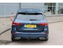 Mercedes-Benz B-klasse 180 Business Solution AMG l Navigatie l Trekhaak l AMG-Pakket