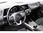 Mercedes-Benz B-klasse 180 Business Solution AMG l Navigatie l Trekhaak l AMG-Pakket