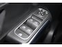 Mercedes-Benz B-klasse 180 Business Solution AMG l Navigatie l Trekhaak l AMG-Pakket