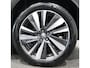 Peugeot 3008 Allure 130 Pk. met 1.400 Kg Trekvermogen * Achteruitrij Parkeer Camera * 19" L.M. Velgen * Voor en Achter Parkeersensoren * Adaptive Cruise Control * Stoelverwarming * Keyless Entry & Start Button * Navigatie & Spotify via Apple Car P Vingerhoets; Vierde Generatie Eersteklas Service !