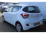 Hyundai i10 1.0i i-Motion Premium Cruise controle l Parkeersensoren achter l Airco l Bluetooth l CD speler l