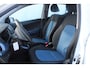 Hyundai i10 1.0i i-Motion Premium Cruise controle l Parkeersensoren achter l Airco l Bluetooth l CD speler l