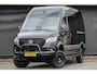 Mercedes-Benz Sprinter 4x4 319Cdi 190Pk 9G-tronic | L2H2 | 2x Schuifdeur | 4WD | AWD | Bullbar | Treeplanken | 18'' All Terrain | Obsidian Black