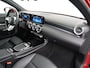 Mercedes-Benz A-klasse 250 e Luxury Line | Panorama - Schuifdak | Trekhaak Wegklapbaar | Sfeerverlichting | Winterpakket | DAB+ Radio | Achteruitrij Camera |