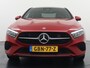 Mercedes-Benz A-klasse 250 e Luxury Line | Panorama - Schuifdak | Trekhaak Wegklapbaar | Sfeerverlichting | Winterpakket | DAB+ Radio | Achteruitrij Camera |