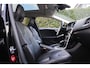 Volvo V40 Cross Country 2.0 T5 AWD Summum Aut 245PK (Panoramadak Leder/Memory Navi Camera Full-Led Trekhaak 18InchLMV Pdc V+A PrivacyGlass)
