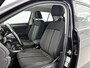 Volkswagen T-Roc 1.5 TSI Style | 150 PK | Trekhaak | Navigatie | All Season Banden | Parkeersensoren | Airco |
