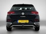Volkswagen T-Roc 1.5 TSI Style | 150 PK | Trekhaak | Navigatie | All Season Banden | Parkeersensoren | Airco |