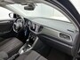 Volkswagen T-Roc 1.5 TSI Style | 150 PK | Trekhaak | Navigatie | All Season Banden | Parkeersensoren | Airco |