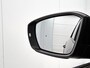 Volkswagen T-Roc 1.5 TSI Style | 150 PK | Trekhaak | Navigatie | All Season Banden | Parkeersensoren | Airco |