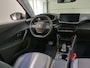 Peugeot 2008 1.2 PureTech 130pk Allure Pack Auto. Panoramadak Navigatie Apple Carplay/Android Auto Camera Parkeersensoren Adaptive Cruise Control Virtual Cockpit Climate Control Lichtmetalen velgen