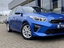 Kia Ceed Sportswagon 1.5 T-GDi DynamicLine / NL-Auto / 160 PK / 1e-Eigenaar / Trekhaak / Cruise-Control / Climate-Control / Apple-Carplay & Android-Auto / Armsteun-Voor / DAB Radio-Bluetooth / Navi / PDC-Achter met Camera /  16'' LMV / ENZ.