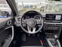 Kia Ceed Sportswagon 1.5 T-GDi DynamicLine / NL-Auto / 160 PK / 1e-Eigenaar / Trekhaak / Cruise-Control / Climate-Control / Apple-Carplay & Android-Auto / Armsteun-Voor / DAB Radio-Bluetooth / Navi / PDC-Achter met Camera /  16'' LMV / ENZ.