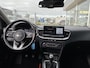 Kia Ceed Sportswagon 1.5 T-GDi DynamicLine / NL-Auto / 160 PK / 1e-Eigenaar / Trekhaak / Cruise-Control / Climate-Control / Apple-Carplay & Android-Auto / Armsteun-Voor / DAB Radio-Bluetooth / Navi / PDC-Achter met Camera /  16'' LMV / ENZ.