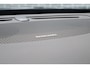 Volvo V60 2.0 T6 Plug-in hybrid AWD Plus Dark | Elektr. bedienbaar schuif-\-kanteldak | Adaptive Cruise Control | Extra getint glas | 360 Camera | Stoelverwarming voor + achter | Verwarmd stuurwiel | Elektr. verwarmde voorruit | Trekhaak | Harman kardon audio | Elektr. verstelbare voorstoelen incl. geheugen | Sportstoelen | 18" velgen |