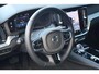 Volvo V60 2.0 T6 Plug-in hybrid AWD Plus Dark | Elektr. bedienbaar schuif-\-kanteldak | Adaptive Cruise Control | Extra getint glas | 360 Camera | Stoelverwarming voor + achter | Verwarmd stuurwiel | Elektr. verwarmde voorruit | Trekhaak | Harman kardon audio | Elektr. verstelbare voorstoelen incl. geheugen | Sportstoelen | 18" velgen |
