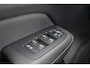 Volvo V60 2.0 T6 Plug-in hybrid AWD Plus Dark | Elektr. bedienbaar schuif-\-kanteldak | Adaptive Cruise Control | Extra getint glas | 360 Camera | Stoelverwarming voor + achter | Verwarmd stuurwiel | Elektr. verwarmde voorruit | Trekhaak | Harman kardon audio | Elektr. verstelbare voorstoelen incl. geheugen | Sportstoelen | 18" velgen |