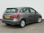 Mercedes-Benz B-klasse 180 Ambition LED | Navi | Cruise | Camera | Airco | Parkeersensoren | Hoge zit | Automaat !!