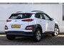 Hyundai Kona Electric 204pk EV Comfort 64 kWh | SoH 96% | Climate Control | Cruise Control | Camera | Navigatie | Bluetooth