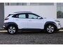 Hyundai Kona Electric 204pk EV Comfort 64 kWh | SoH 96% | Climate Control | Cruise Control | Camera | Navigatie | Bluetooth