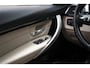 BMW 3-Serie 318i M Sport Aut. [ Schuifdak Leder Navi prof. Stoelverwarming ]