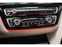 BMW 3-Serie 318i M Sport Aut. [ Schuifdak Leder Navi prof. Stoelverwarming ]