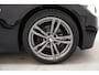 BMW 3-Serie 318i M Sport Aut. [ Schuifdak Leder Navi prof. Stoelverwarming ]