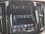 Volvo XC60 2.0 T8 Twin Engine AWD R-Design PANO | Luchtvering | Harman Kardon