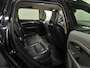 Volvo XC70 2.4 D5 Kinetic - Airco / Trekhaak / Parksens. achter