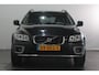 Volvo XC70 2.4 D5 Kinetic - Airco / Trekhaak / Parksens. achter