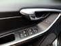 Volvo XC60 2.0 D3 FWD Momentum Camera/Parkeersensor v,a/Stoelverwarming/Blis