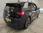 Volkswagen ID.3 First Plus 58 kWh Navigatie Apple Carplay/Android Auto Camera Parkeersensoren Adaptive Cruise Control Full LED Matrix Stoel- en stuurverwarming Lichtmetalen velgen Climate Control