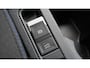 Volkswagen T-Roc 1.5 TSI 150pk DSG United Virtual Cockpit Trekhaak LED 18inch LM Adaptive Cruise *Zeer Nette T-Roc* 53698km!