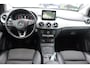 Mercedes-Benz B-klasse 200 d Business Solution AMG Stoelverwarming, Camera, Navigatie, Airco, Cruise control