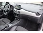 Mercedes-Benz B-klasse 200 d Business Solution AMG Stoelverwarming, Camera, Navigatie, Airco, Cruise control