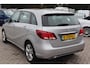 Mercedes-Benz B-klasse 200 d Business Solution AMG Stoelverwarming, Camera, Navigatie, Airco, Cruise control