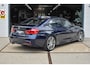 BMW 3-Serie 330e *NAP | Automaat | 19" | Cruise | Clima | Navi | Leder | Stoelverwarming | Parkeersensoren*